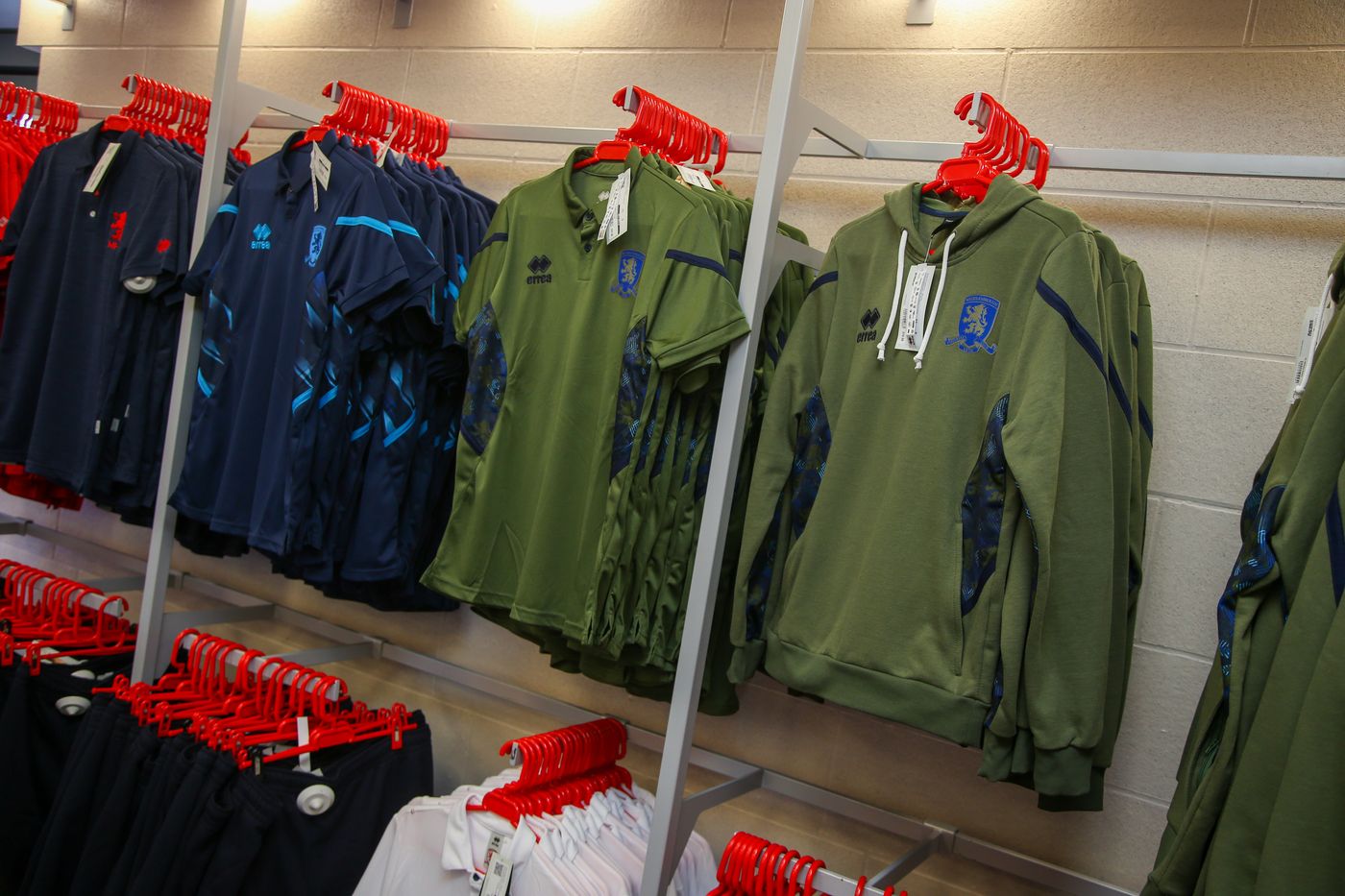 Middlesbrough FC Football Shirt Offiziell Rare Soccer Jersey 2023 Errea